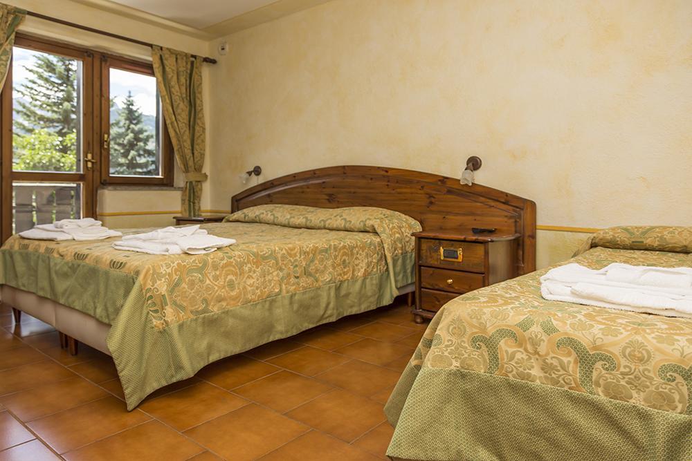 Hotel La Fontaine Oulx Zewnętrze zdjęcie